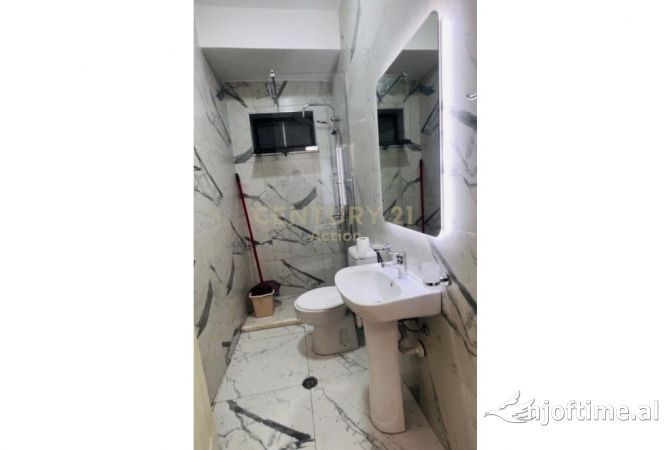 Shtepi me qera Apartament ne Tirane, 2+1, Mobilimi E mobiluar, Pagesa 600  Euro.