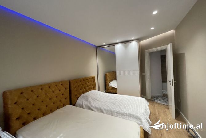 Shtepi me qera 2+1 ne Tirane - 650 Euro