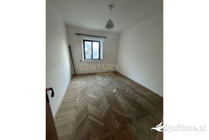 Casa in vendita 1+1 a Tirana - 68,000 Euro