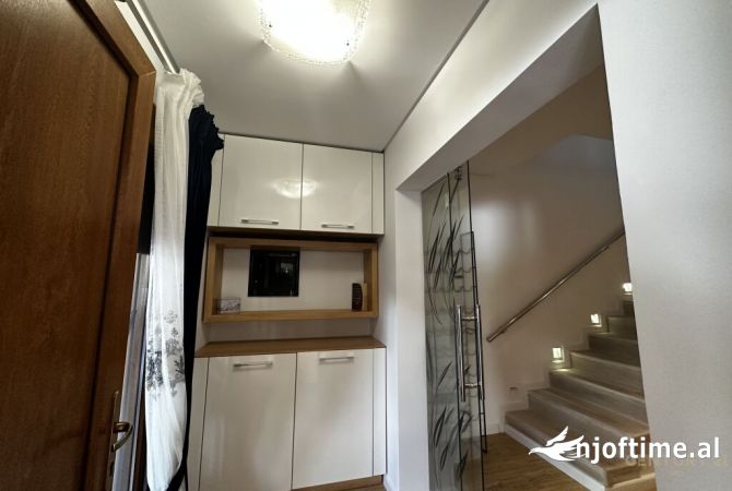 Luxury villas for sale in Tirana 3+1, Furnished