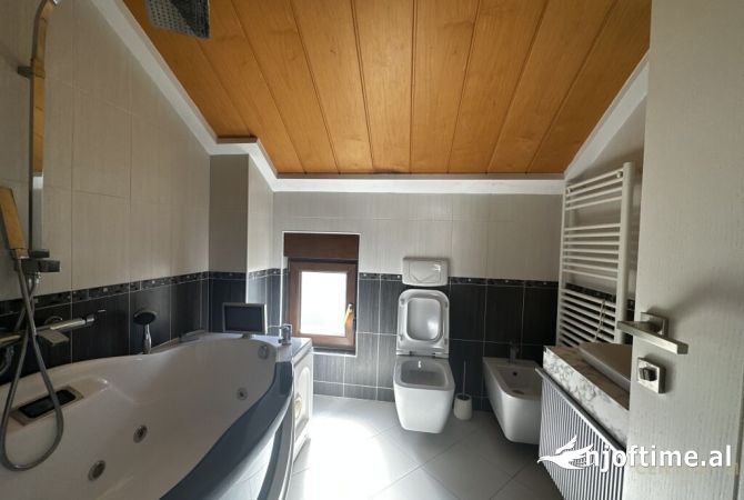 Luxury villas for sale in Tirana 3+1, Furnished