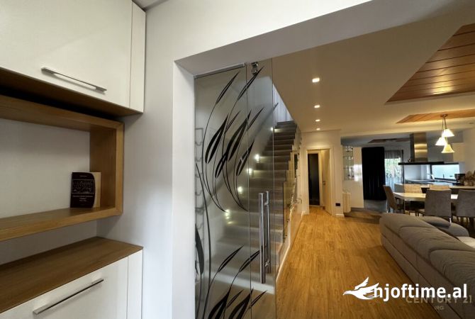 Luxury villas for sale in Tirana 3+1, Furnished
