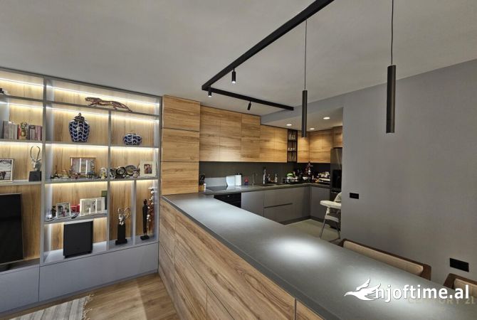 Casa in vendita 3+1 a Tirana - 530,000 Euro