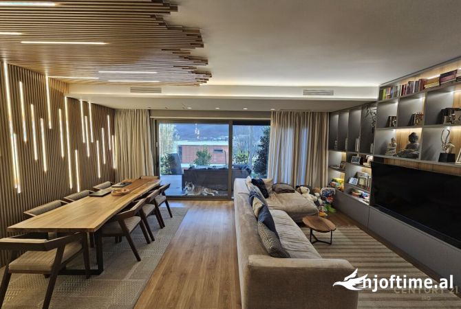 Luxury villas for sale in Tirana 3+1, Furnished