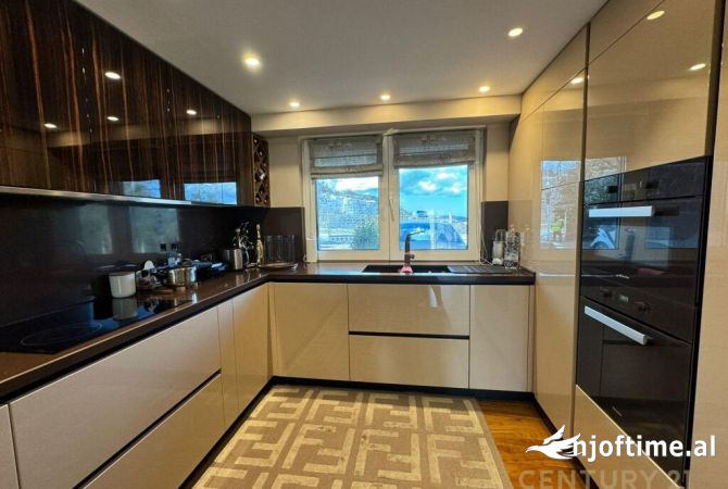 Shtepi ne shitje 4+1 ne Tirane - 770,000 Euro