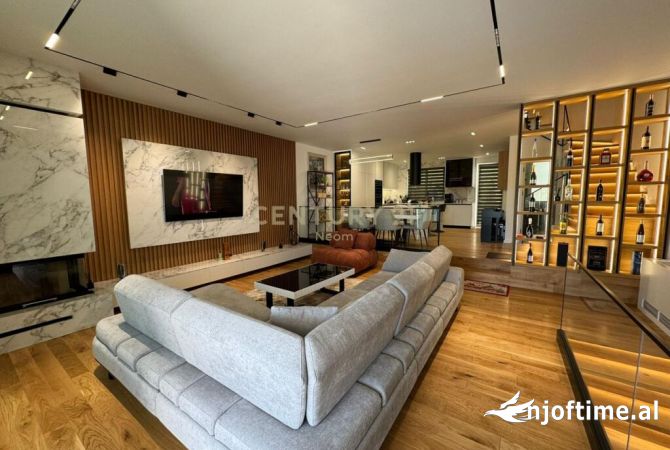 Casa in vendita 4+1 a Tirana - 880,000 Euro