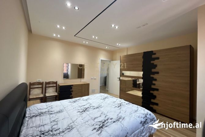 Shtepi me qera Apartament ne Tirane, 2+1, Mobilimi E mobiluar, Pagesa 700  Euro.