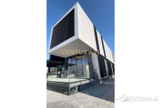 Ambient biznesi me qera 4+1 ne Tirane - 17,000 Euro