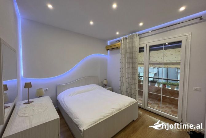 Shtepi me qera 2+1 ne Tirane - 750 Euro