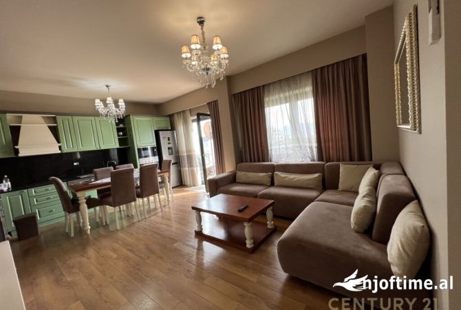 Shtepi me qera 3+1 ne Tirane - 1,100 Euro