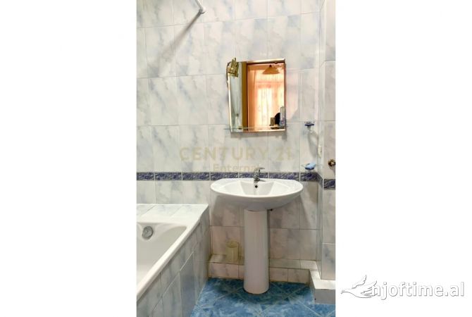 Shtepi me qera 1+1 ne Tirane - 600 Euro