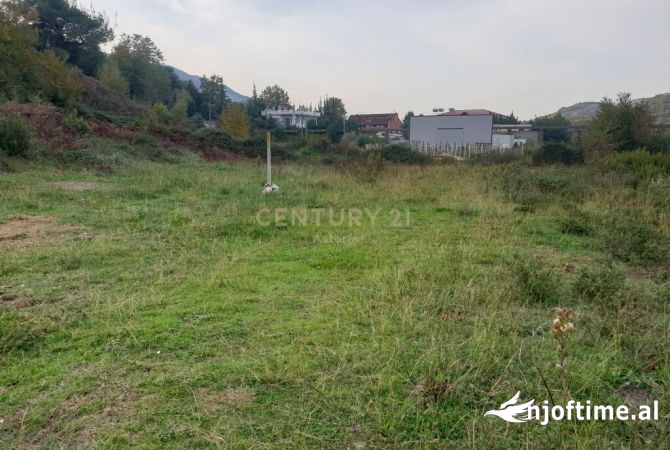 Terreno in vendita  a Tirana - 102,300 Euro