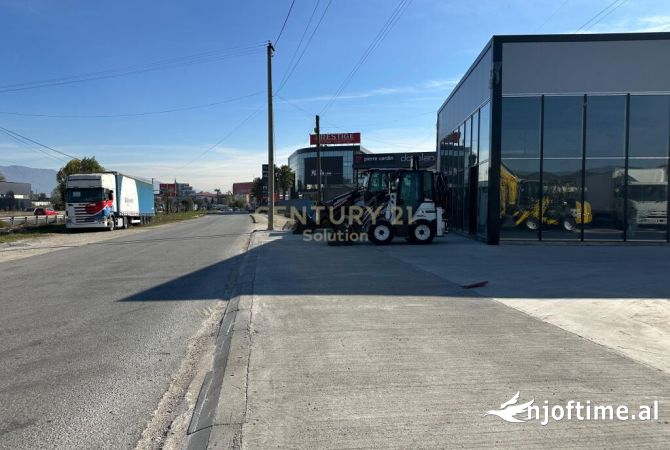 Ambient biznesi me qera 4+1 ne Tirane - 6,600 Euro