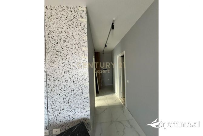 House for Rent 2+1 in Tirana - 800 Euro