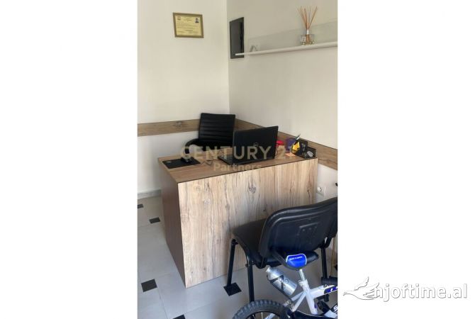 Ambient biznesi me qera 1+1 ne Tirane - 150 Euro