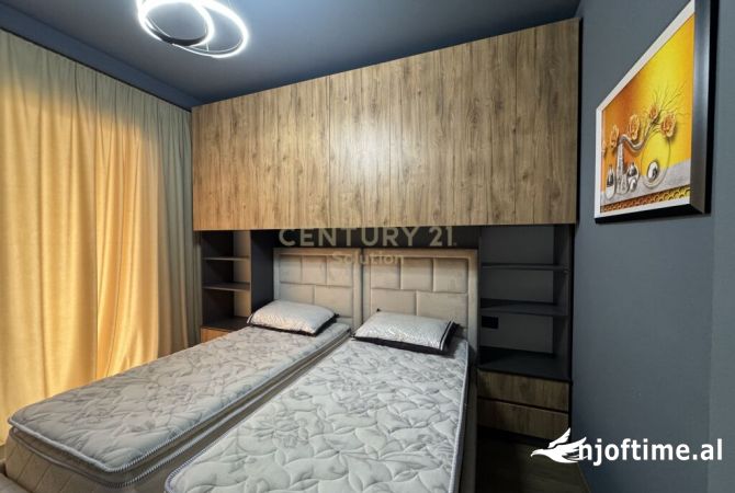 Shtepi ne shitje Apartament ne Tirane, 2+1, Mobilimi E mobiluar, Pagesa 157,000  Euro.