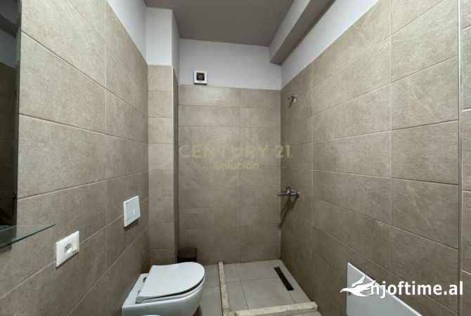 Shtepi ne shitje Apartament ne Tirane, 2+1, Mobilimi E mobiluar, Pagesa 157,000  Euro.