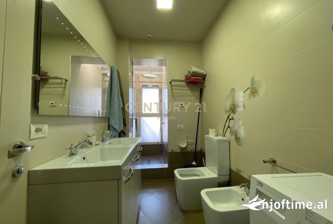 Penthouse (panoramic top floor) for sale in Tirana 4+1, Furnished