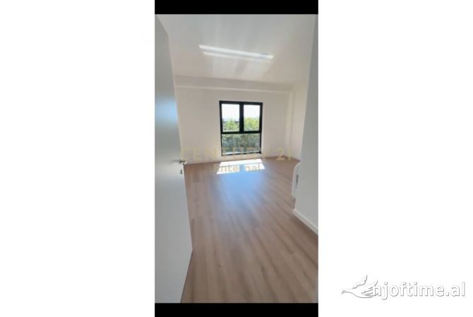 Duplex (2 storey house) for rent in Tirana 4+1, Emty