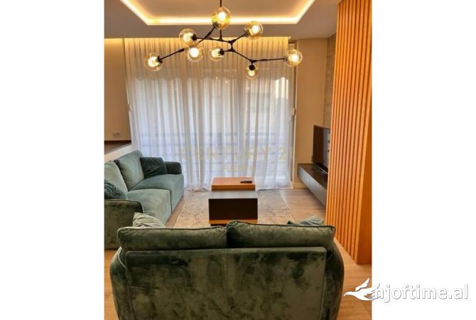 Shtepi me qera 2+1 ne Tirane - 1,500 Euro
