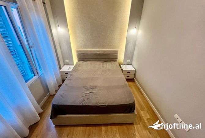 Shtepi ne shitje Apartament ne Tirane, 2+1, Mobilimi E mobiluar, Pagesa 148,000  Euro.