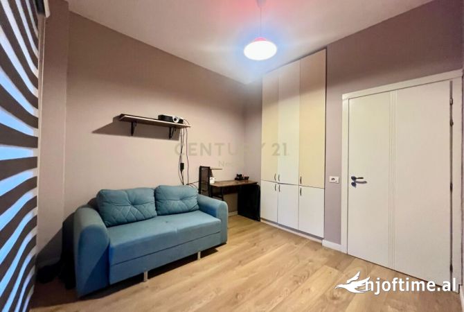 Shtepi ne shitje Apartament ne Tirane, 2+1, Mobilimi E mobiluar, Pagesa 148,000  Euro.