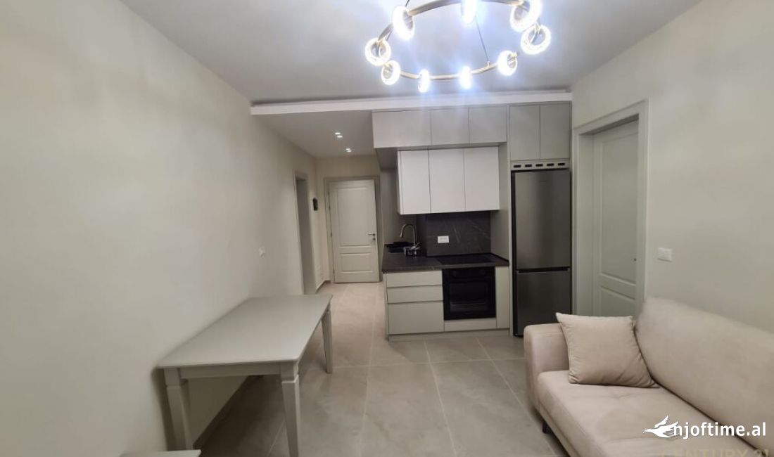 Shtepi me qera Apartament ne Tirane, 1+1, Mobilimi E mobiluar, Pagesa 800  Euro.