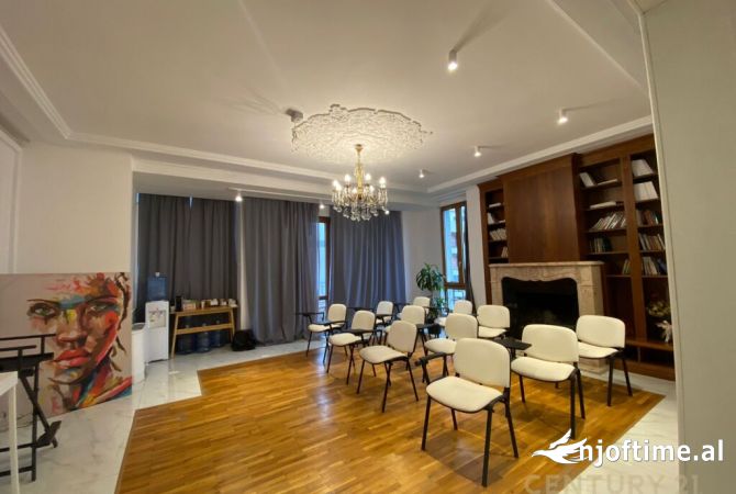 Shitet Biznesi Estetike & Spa ne Zonen Prestigjoze te Ish-Bllokut  Tirana, Albania