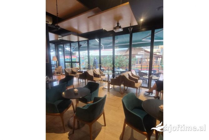 Ambient biznesi ne shitje 2+1 ne Tirane - 135,000 Euro