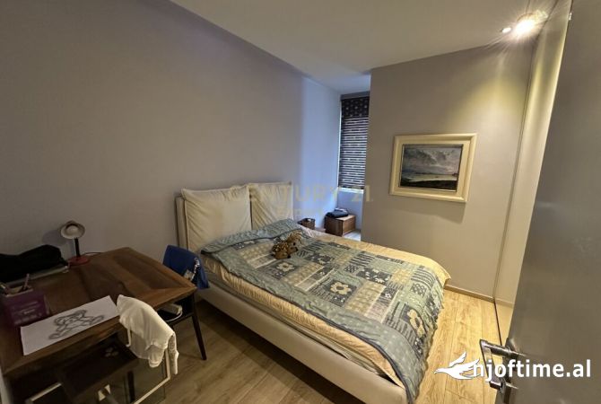 Shtepi ne shitje Apartament ne Tirane, 4+1, Mobilimi E mobiluar, Pagesa 465,000  Euro.
