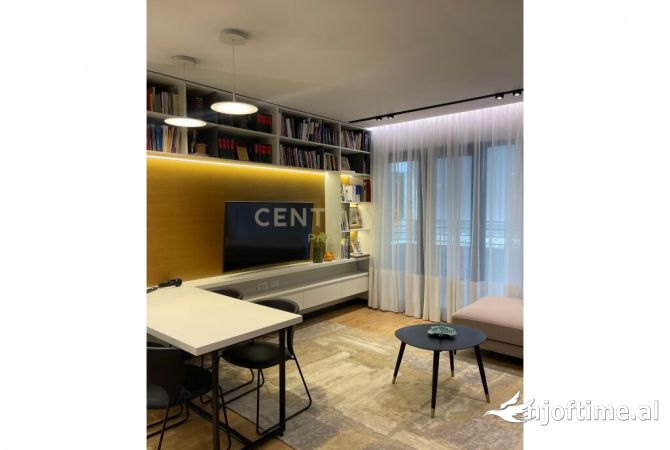 Shtepi me qera 2+1 ne Tirane - 1,300 Euro
