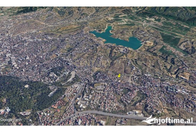 Truall ose Toke  ne Tirane - 60,000 Euro