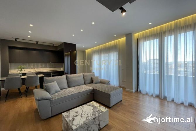 Shtepi me qera 2+1 ne Tirane - 2,000 Euro