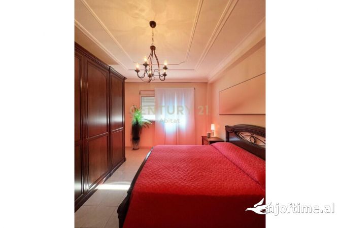 Shtepi me qera Apartament ne Tirane, 2+1, Mobilimi E mobiluar, Pagesa 1,500  Euro.