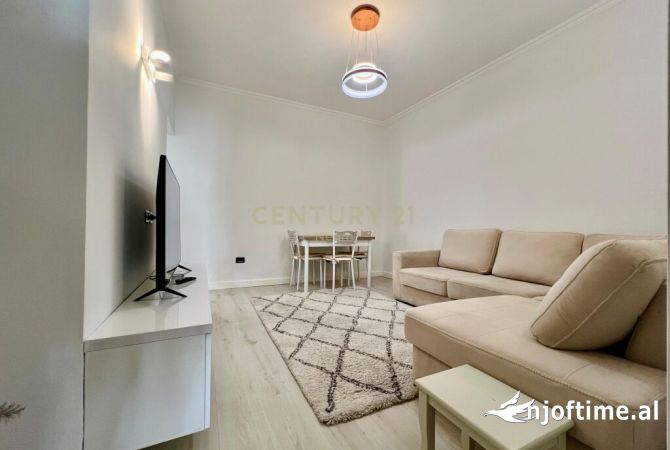 Shtepi me qera 2+1 ne Tirane - 1,000 Euro