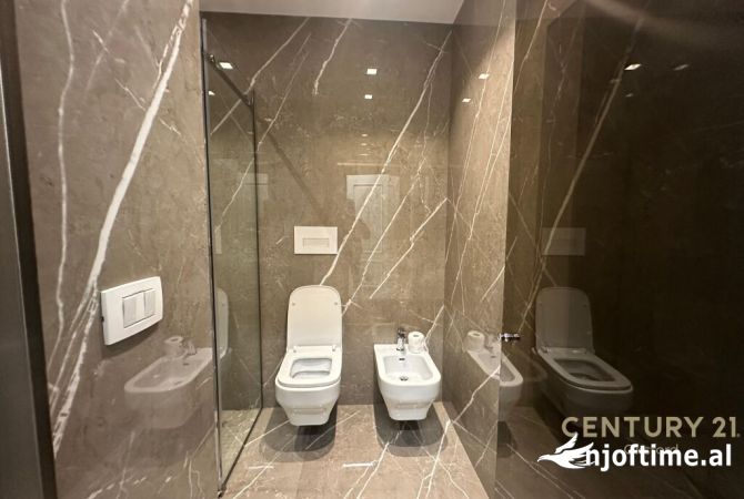 Shtepi me qera Apartament ne Tirane, 2+1, Mobilimi E mobiluar, Pagesa 1,800  Euro.