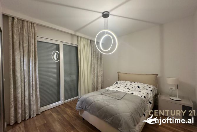 Shtepi me qera Apartament ne Tirane, 2+1, Mobilimi E mobiluar, Pagesa 1,800  Euro.