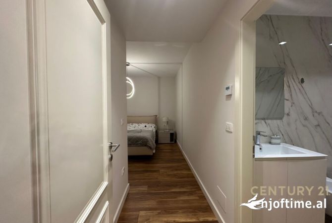 Shtepi me qera Apartament ne Tirane, 2+1, Mobilimi E mobiluar, Pagesa 1,800  Euro.