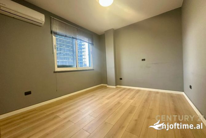 JEPET ME QIRA AMBIENT PER ZYRA NE BLLOK