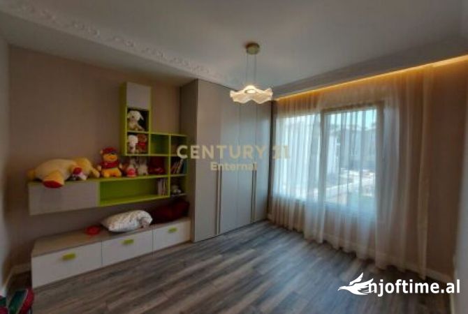 Luxury villas for rent in Tirana 6+1, Furnished