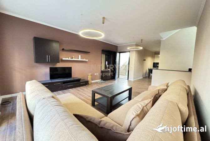 Shtepi me qera Apartament ne Tirane, 2+1, Mobilimi E mobiluar, Pagesa 600  Euro.