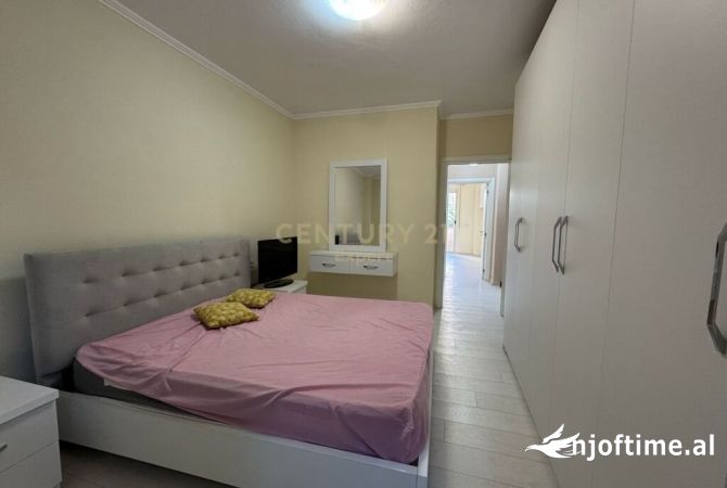 Shtepi me qera Apartament ne Tirane, 2+1, Mobilimi E mobiluar, Pagesa 600  Euro.