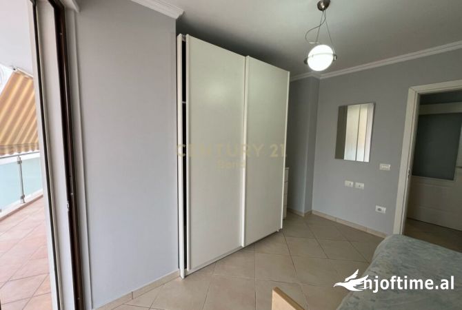 Shtepi me qera Apartament ne Tirane, 2+1, Mobilimi E mobiluar, Pagesa 800  Euro.