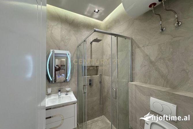 Shtepi me qera Apartament ne Tirane, 2+1, Mobilimi E mobiluar, Pagesa 1,300  Euro.