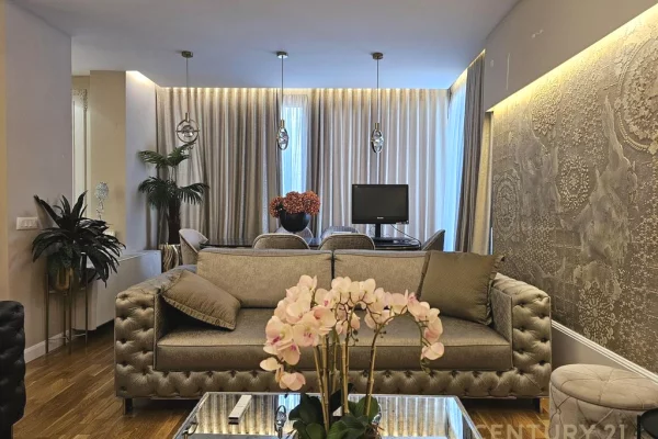 House for Sale 3+1 in Tirana - 390,000 Euro