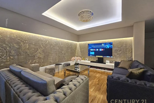 House for Sale 3+1 in Tirana - 390,000 Euro