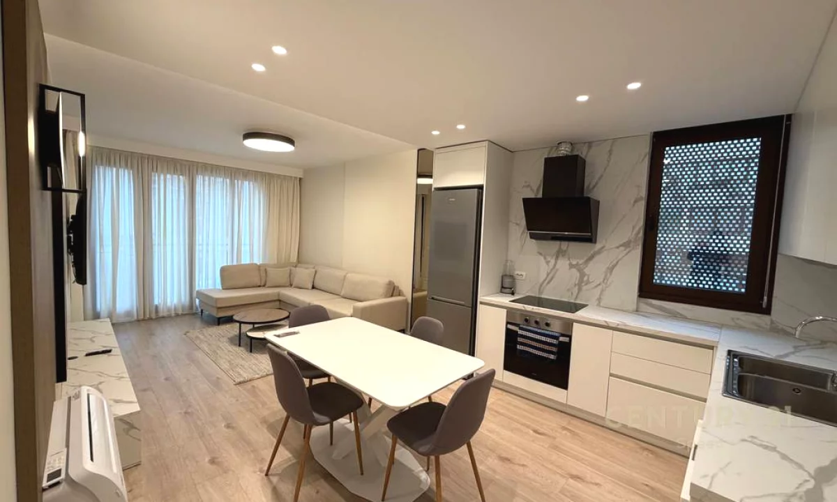 Shtepi me qera Apartament ne Tirane, 1+1, Mobilimi E mobiluar, Pagesa 1,000  Euro.