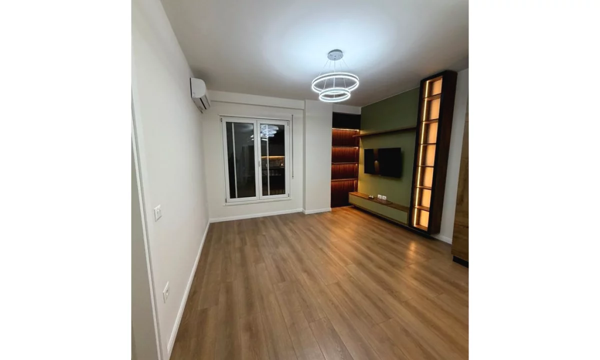 Shtepi me qera Apartament ne Tirane, 1+1, Mobilimi E mobiluar, Pagesa 750  Euro.