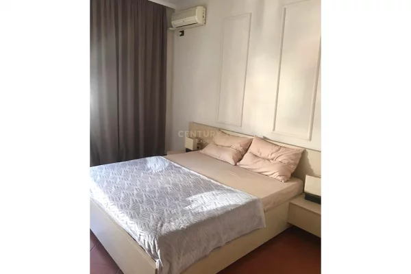 Shtepi me qera Apartament ne Tirane, 2+1, Mobilimi E mobiluar, Pagesa 800  Euro.