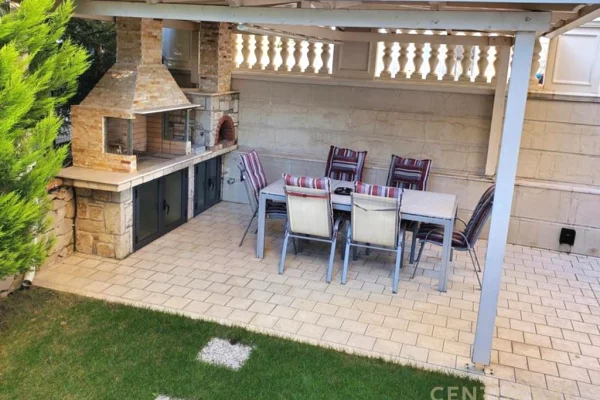 Luxury villas for sale in Tirana 6+1, Furnished